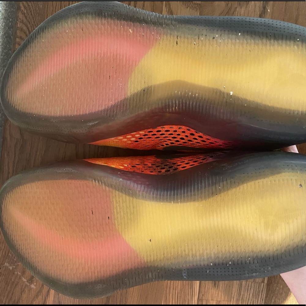 Nice x Kobe 11 Sunsets - Picture 3 of 7